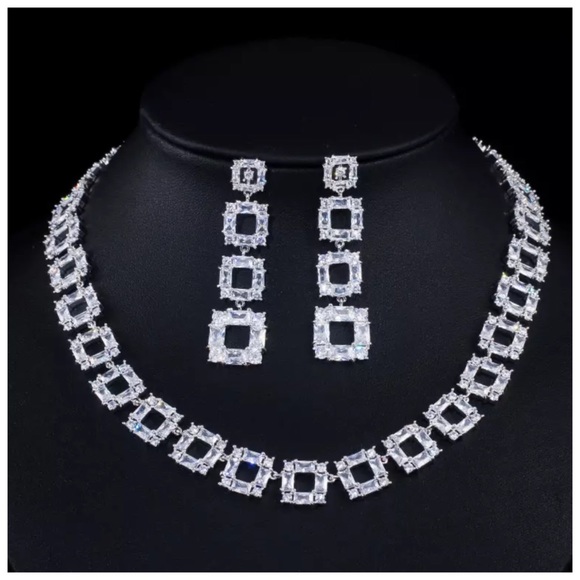 The Marylu Crystal Statement Necklace Set - Picture 3 of 5